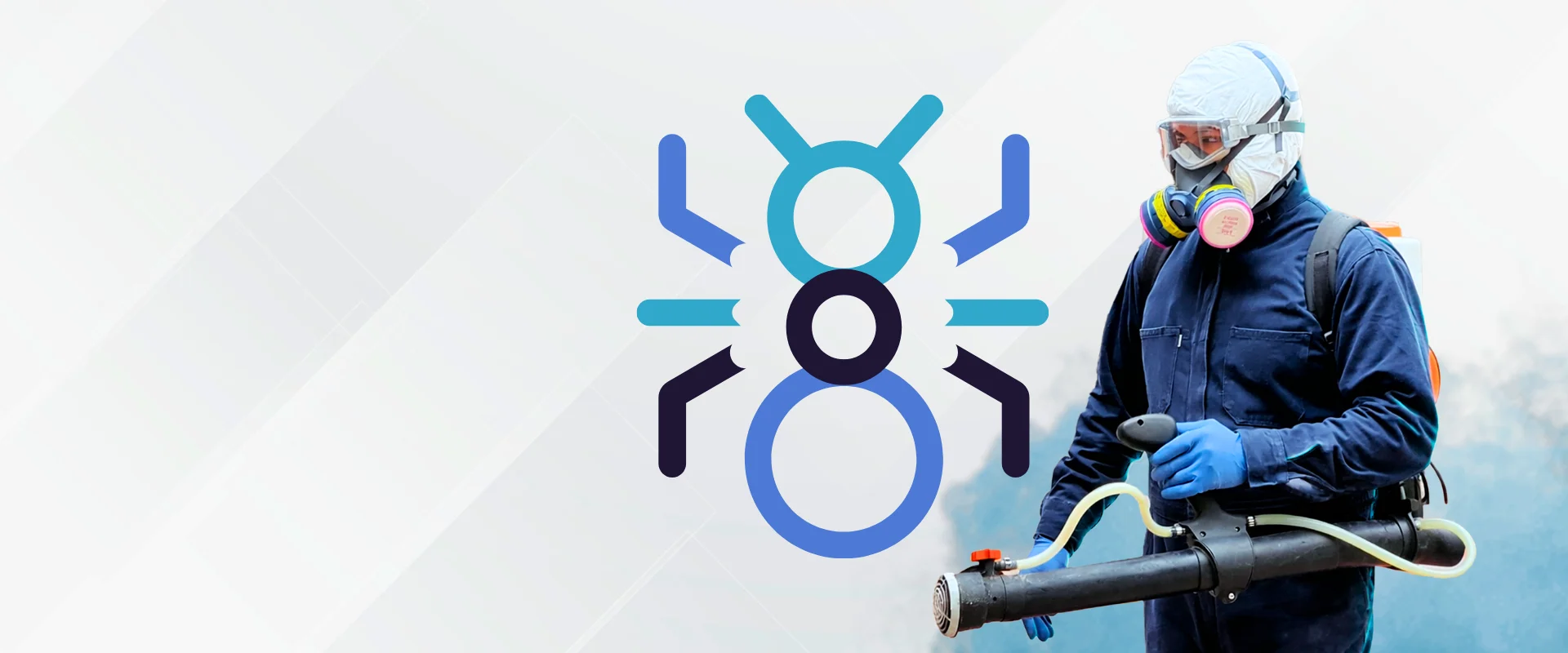 Fumigador profesional con equipo de aspersión; servicio de fumigación Fumigaciones Potosí en San Luis Potosí